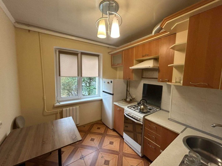 Оренда затишної двокімнатної квартири на Карачунах - фото 1