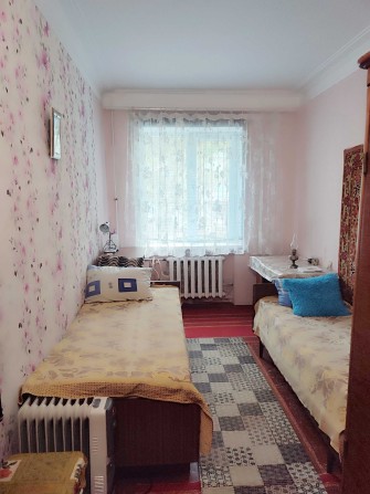 Сдам на долгий период двухкомнатную квартиру. - фото 1