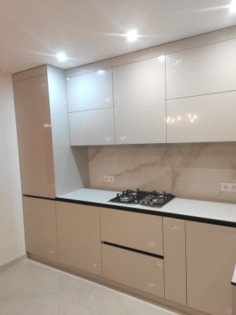 Оренда 2к квартири поруч з центром - фото 1