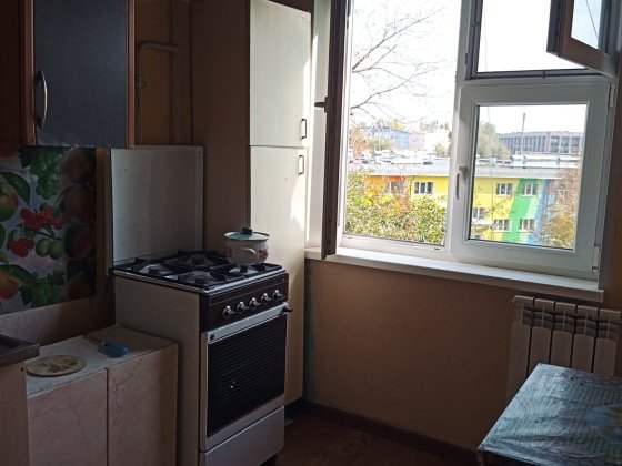 3-кімнатна на 95 кварталі Кривой Рог