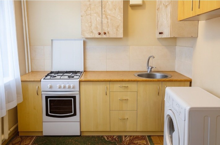 ОРЕНДА 1-кім. квартири, Соборна, 2 зупинки до центру - фото 1