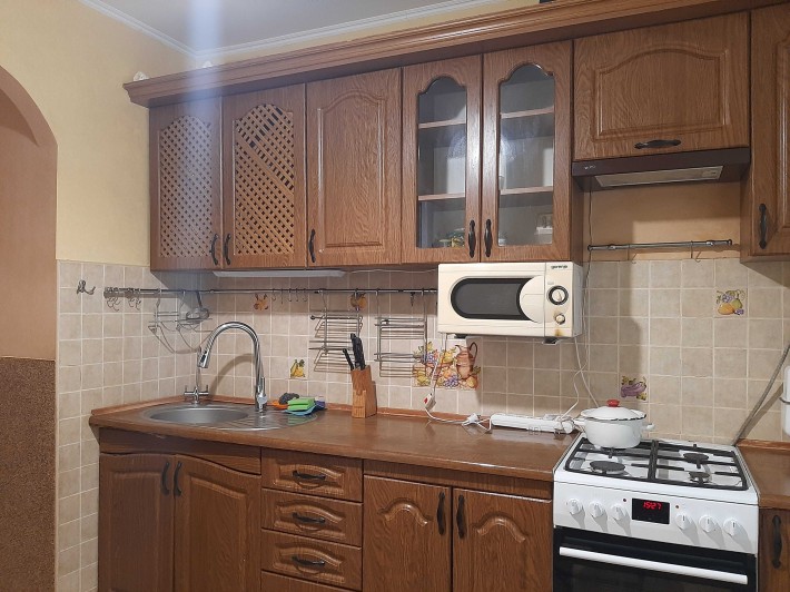 Оренда 1к квартири на Злуки-Коновальця для 1-2 без тварин. АГЕНТСТВО. - фото 1