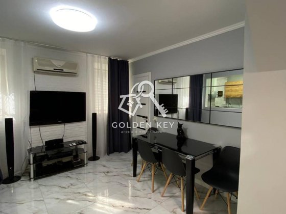 Оренда шикарної трикімнатної квартири з автономним опаленням Кривий Ріг