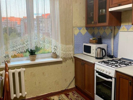 Оренда світлої  1 - кімнатної квартири біля парку, район Північного Ровно