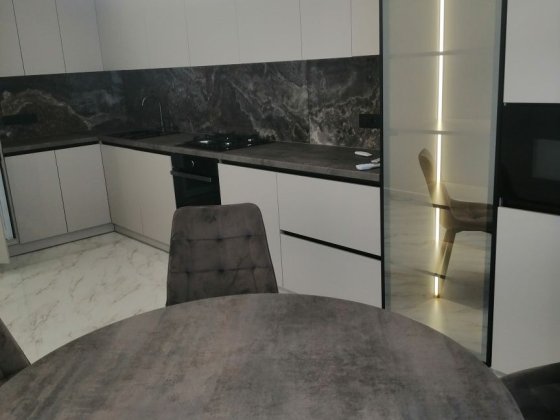 Здається елітна квартира в центрі біля парку, озера, Івано-Франківськ