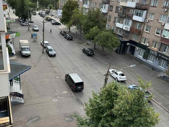 Сдам в аренду 2 ком.кв на пл.Освождения пр.Карла Маркса 54 Кривий Ріг