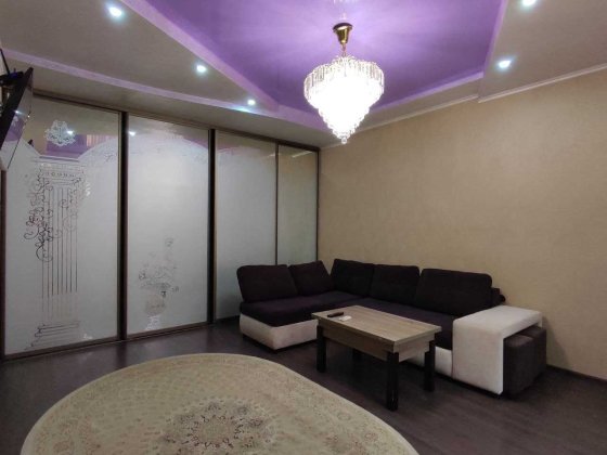 Оренда 4-кімн вул. Колачевського (зупинка вул. Сурікова). Автономка Кривой Рог