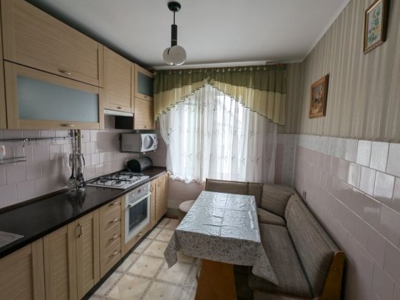 Оренда 4 кім квартири вул.Грушевського 42 Ровно