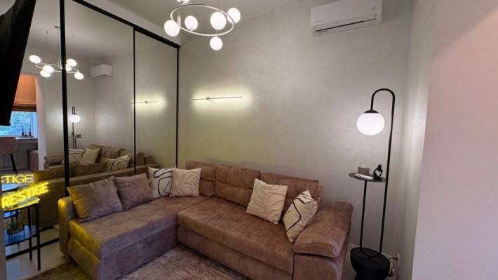 Перше заселення! Оренда квартири в центрі вул. Комерційна - фото 1