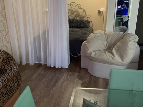 Студия.Соцгород,возле цветочных часов.Можно на месяц! Кривой Рог