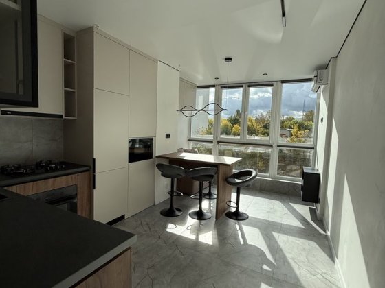 Перша здача квартири 45 кв м на довгий термін Рівне