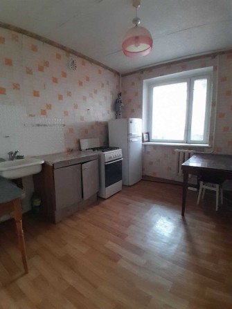 Довгостроково! Здам простору 1-кімнатну квартиру по вул. Британська - фото 1