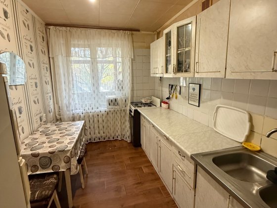 Здам 1к квартиру в центрі Британська вул для дівчини Сумы