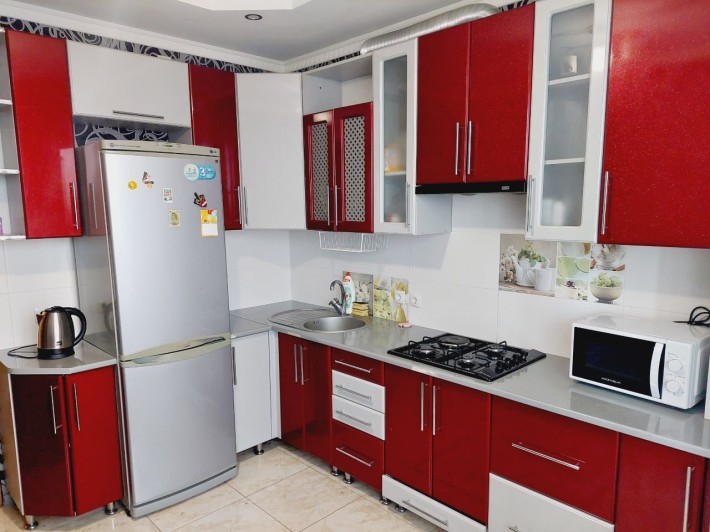 Здам в оренду велику 3 кім квартиру по вул. Хіміків біля школи - фото 1