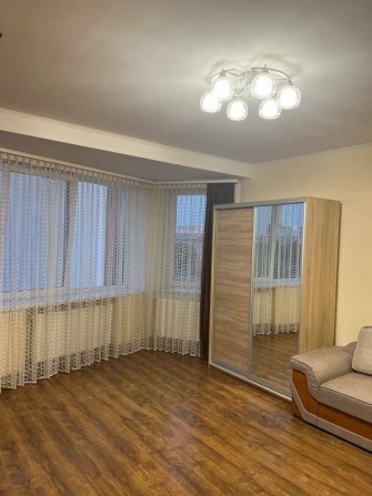 Оренда двохкімнатної квартири по вул.Берегова - фото 1