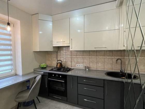 Новинка однокімнатна квартира з ремонтом Рівне