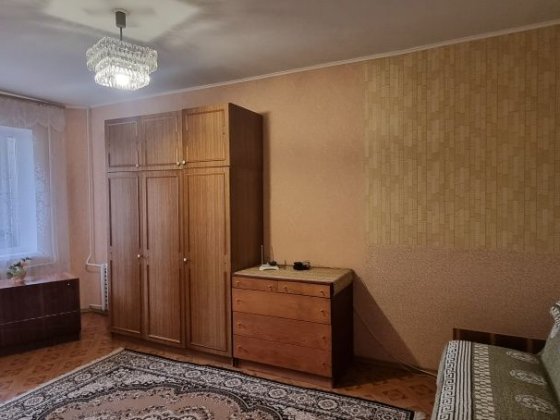 Оренда однокімнатної квартири . Другий поверх . Вікна на Миколаїв . Херсон