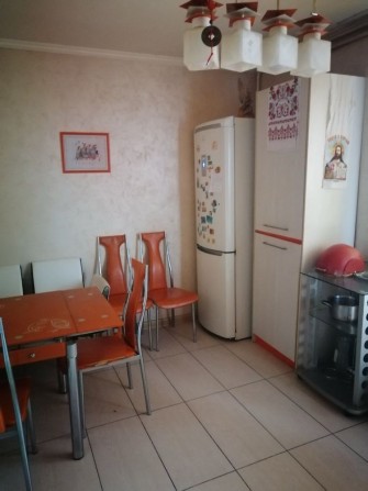 4кімнатна початок Харківськоі можна на короткий терміе - фото 1