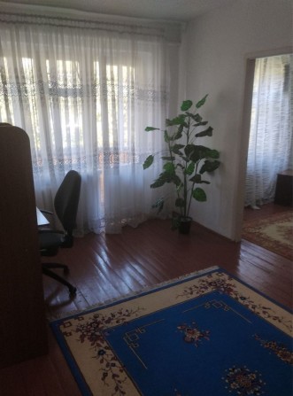 Здам в оренду квартиру 3-и кімнатну вул.Небесної Сотні 10А ВЛАСНИК - фото 1