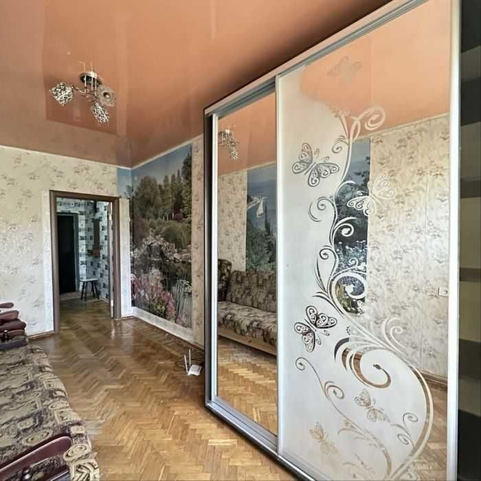 Сдам 2 ком. кв. в Центре ул. Д. Коряка д 5 Корпусный сад рядом. - фото 1