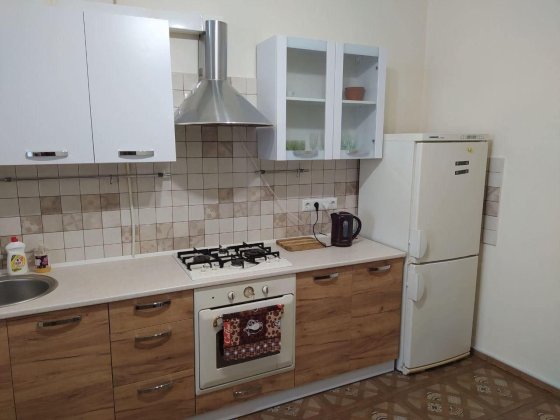 2 кімн. з котлом в центрі Черновцы