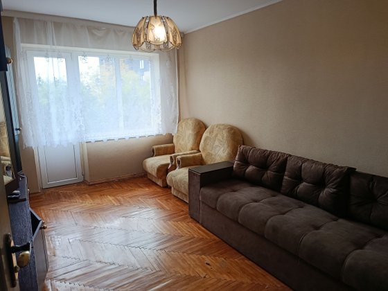 1 кімн навпроти  ТЦ Дастор