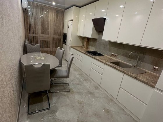 ШИКАРНА 2-кімVIPновобуд РУСЬКА 235 (МАЙЯ)Повна комплектація!ПАРКОВКА! Чернівці