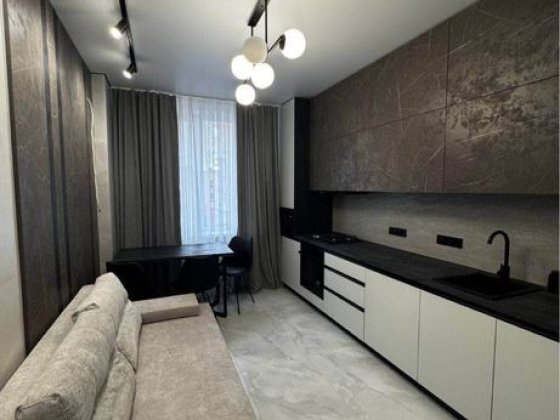 Вільна здається оренда Проспект Черновцы