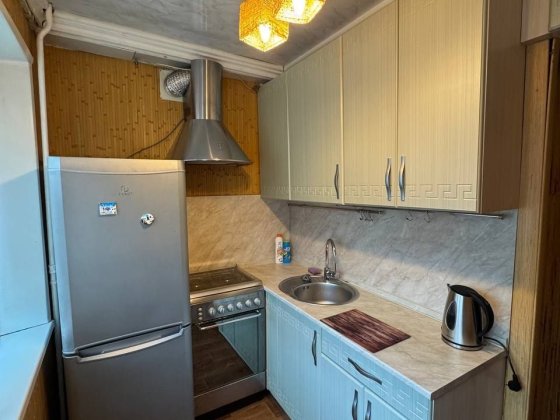 1-кімнатна проспект Воскресенський (бульвар Перова), біля ТЦ Квадрат Київ