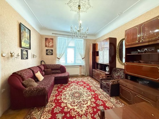 Оренда! Театральна Площа! Історичний центр Чернівців! Черновцы