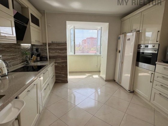 Оренда двокімнатної квартири по вул.Володимирська Ужгород