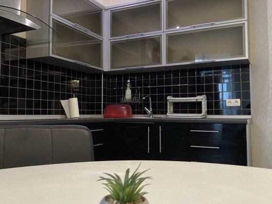 **ЦЕНТР! Простора 2-Кімн. + Кухня Студія Новий Будинок Чернігів