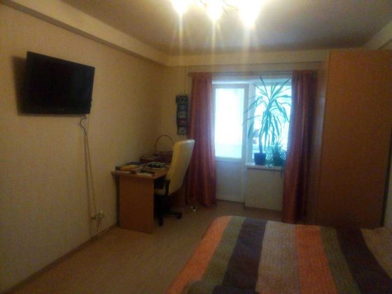 Оренда квартири (Оболонський р-н,вул. Полярна, 11). 2-й поверх, газ. Київ