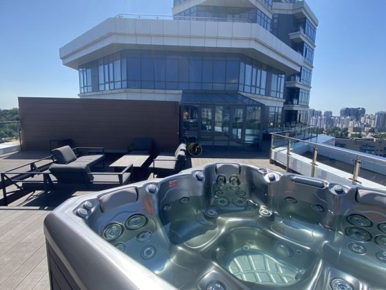 Без комиссии. Аренда 2х этажного пентхауса с джакузи террасой и видом Київ