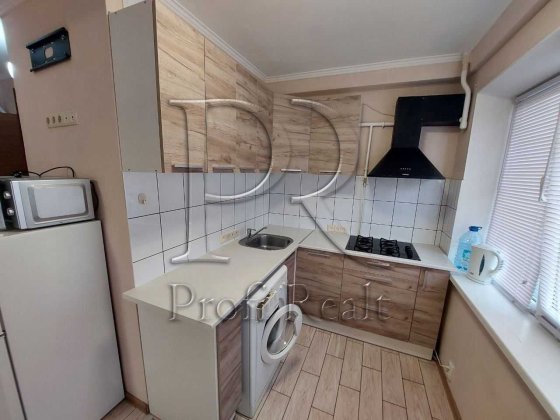 Оренда 1 кімн. квартири на проспекті Воскресенський 44 Київ