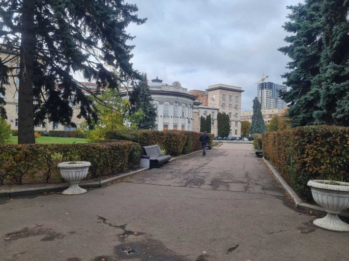 Центр,не вимикають світло, газова колонка  2-кімнатна квартира - фото 1