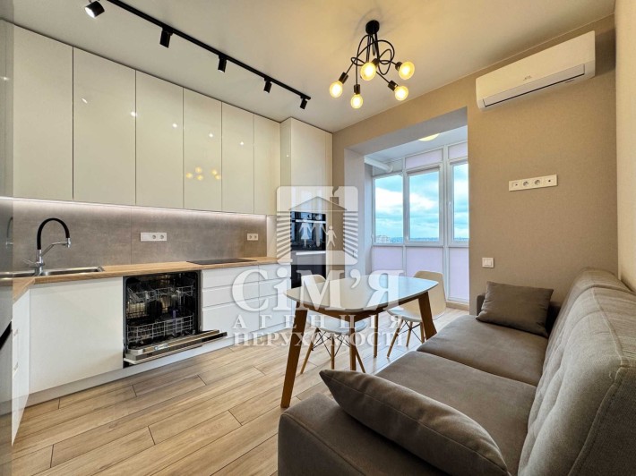 Здам видову, сучасну, світлу 1-кім квартиру в р-ні Вишенка в ЖК ТРІУМФ - фото 1