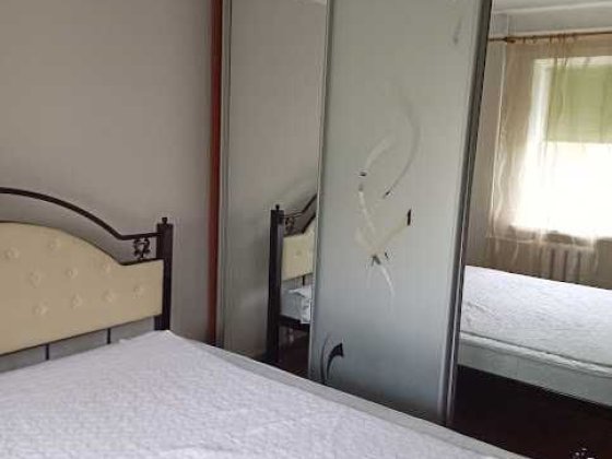 Політехнічний інститут  трикімнатна біля метро Київ