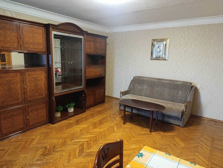 оренда класичної двохкімнатної квартири метро Палац України - фото 1