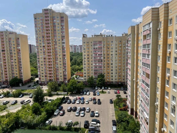 Максимовича 7а. Метро Васильківська. - фото 1