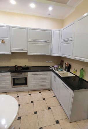 Квартира 2х кімнатна з технікою і ремонтом. 700 річчя - фото 1