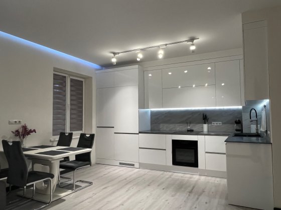 Garden Hall новобудова в котеджі Черновцы