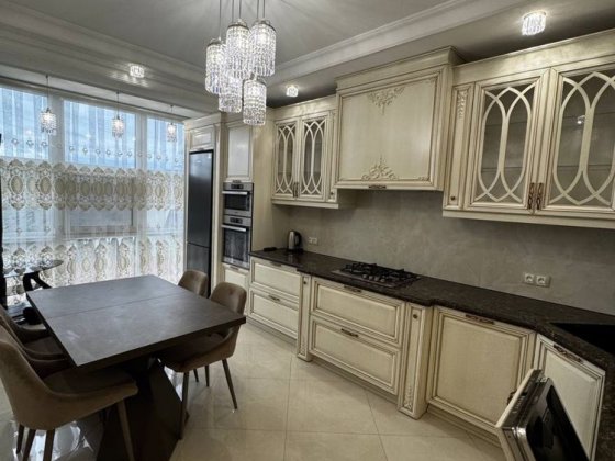 Здається 3 км квартира новобудова Черновцы