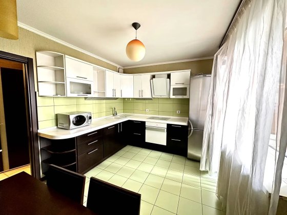 БЕЗ %%% Укриття! Оренда 2К п-т.Європейського союзу 31а(правди) Киев