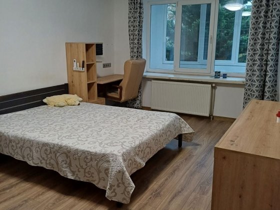 Здається 2 кім квартира 450$ на Грушевського Ужгород