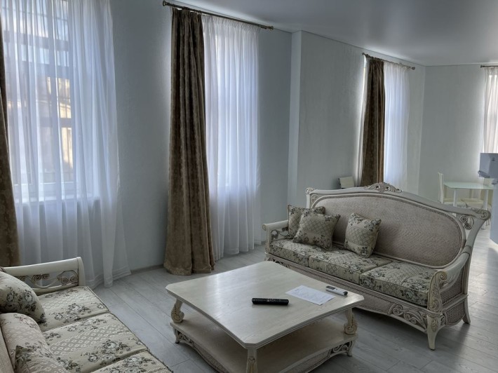 Оренда в центрі міста - фото 1