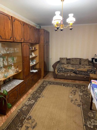 здається квартира 3-кімнатна.проспект Романа Шухевича - фото 1