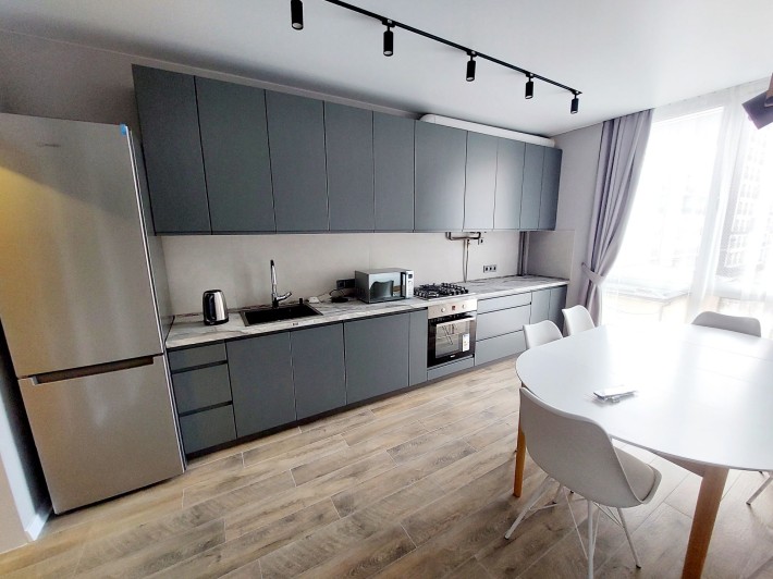 2 кімнатна в жк Щасливий - фото 1