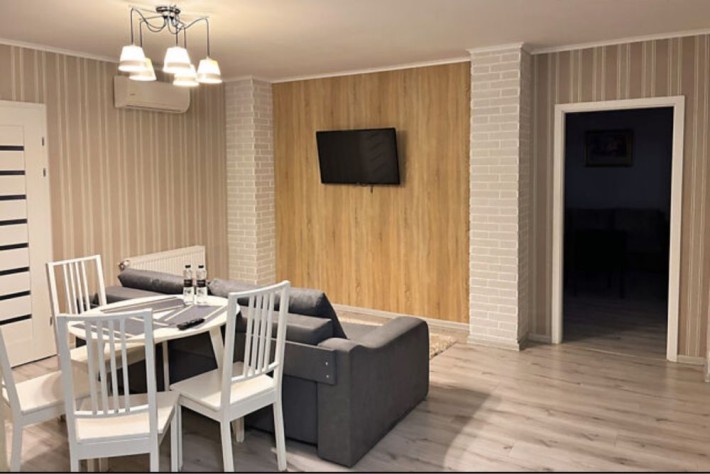 Оренда 2-кімн квартири у самому центрі Ужгорода- - фото 1