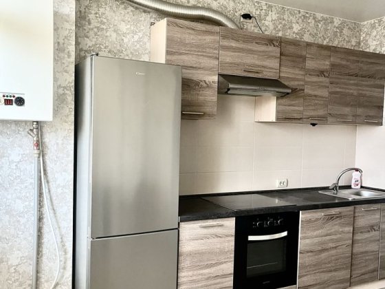 Сдается большая 1-к квартира, автономка, центр Чернігів